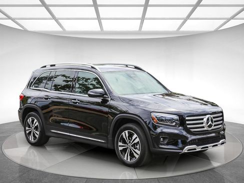 Used 2026 Mercedes-Benz GLB 250 image 5