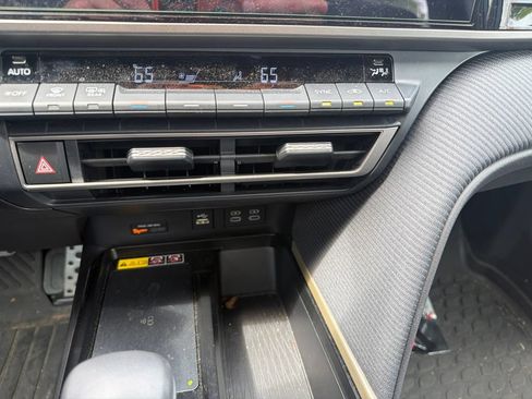 Used 2026 Toyota Camry SE w/ Multimedia Upgrade Package FWD image 12