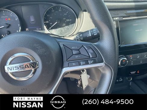 Used 2018 Nissan Rogue S FWD image 21