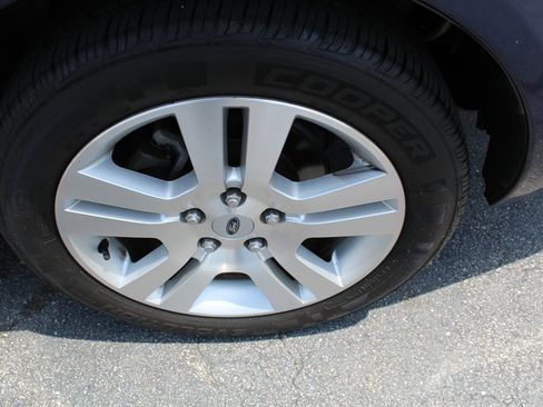 Used 2007 Ford Fusion SEL image 16