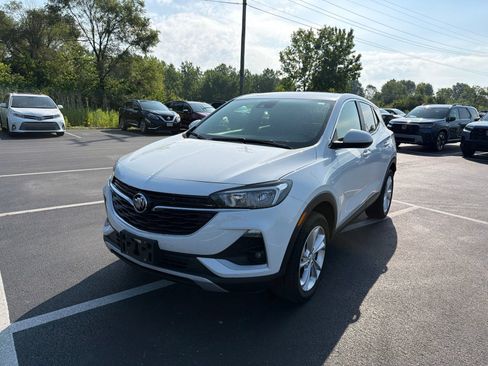Used 2022 Buick Encore GX Preferred w/ Cold Weather Comfort Package AWD/4WD image 2