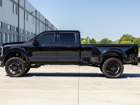 Used 2025 Ford F450 Platinum AWD/4WD image 24