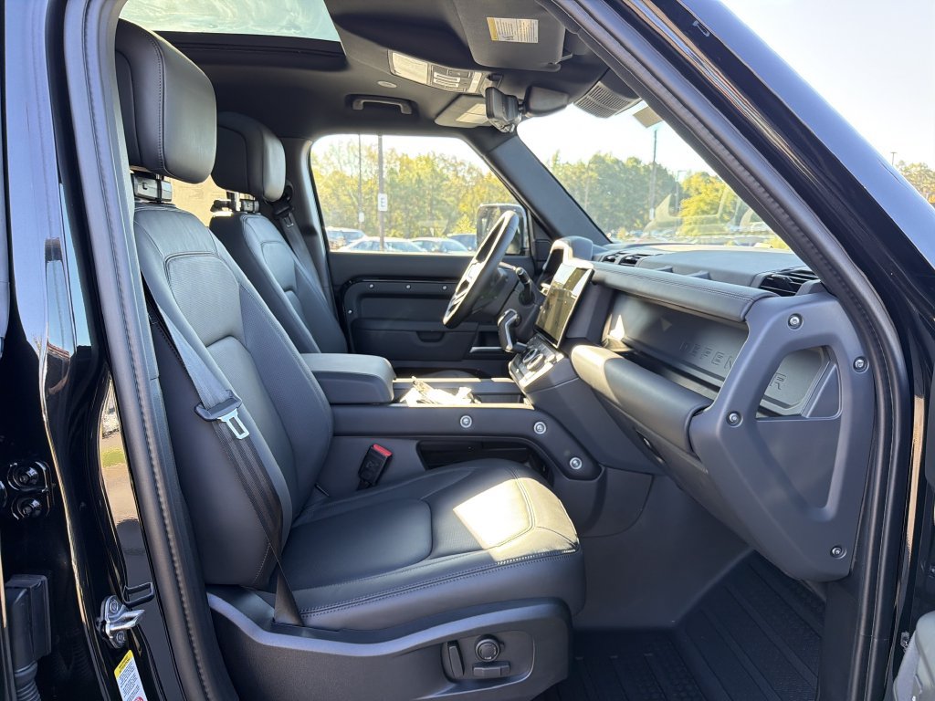 New 2026 Land Rover Defender 110 S AWD/4WD image 15
