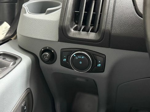 Used 2016 Ford Transit 350 XL image 32