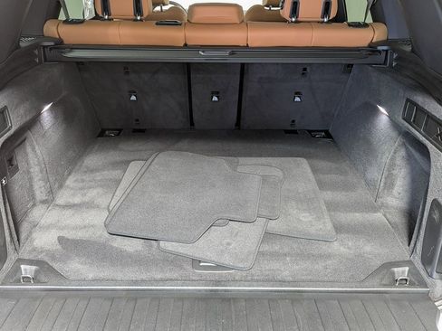 Used 2025 BMW X5 xDrive40i w/ Premium Package image 47