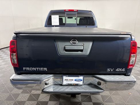 Used 2019 Nissan Frontier SV image 6