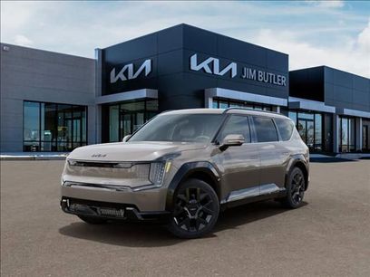 New 2026 Kia EV9 Land