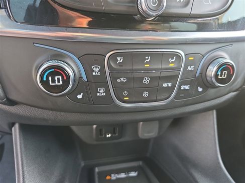 Used 2023 Chevrolet Traverse LT w/ LPO, Floor Liner Package image 16