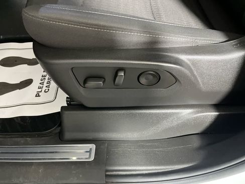 Used 2024 GMC Sierra 1500 Elevation image 14