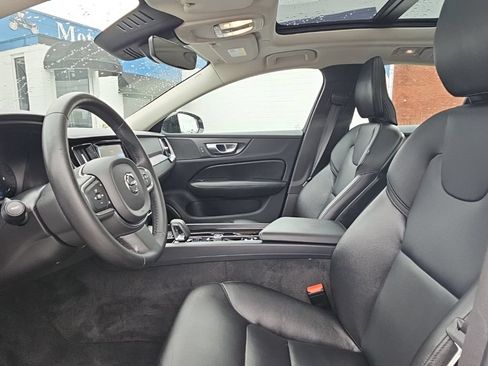 Used 2024 Volvo S60 B5 Core AWD/4WD image 19
