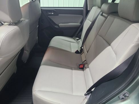 Used 2016 Subaru Forester 2.5i Touring w/ Eyesight & Navigation System AWD/4WD image 39