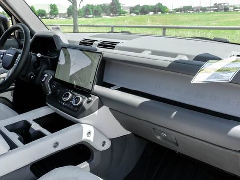 New 2026 Land Rover Defender 110 S AWD/4WD image 14