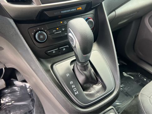 Certified 2019 Ford Transit Connect XLT FWD image 36