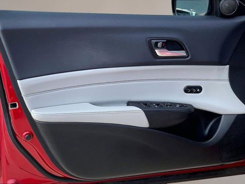 Used 2020 Acura ILX w/ Premium Package image 23