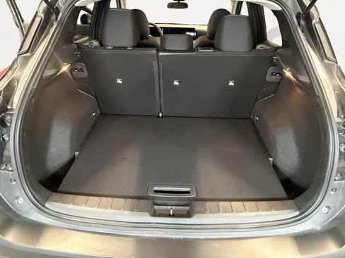 Used 2025 Nissan Kicks SV FWD image 13