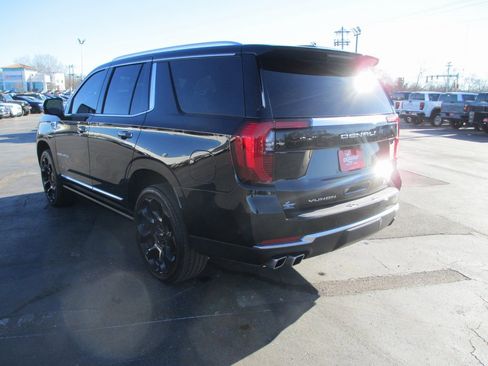 Certified 2025 GMC Yukon Denali w/ Denali Reserve Package image 8