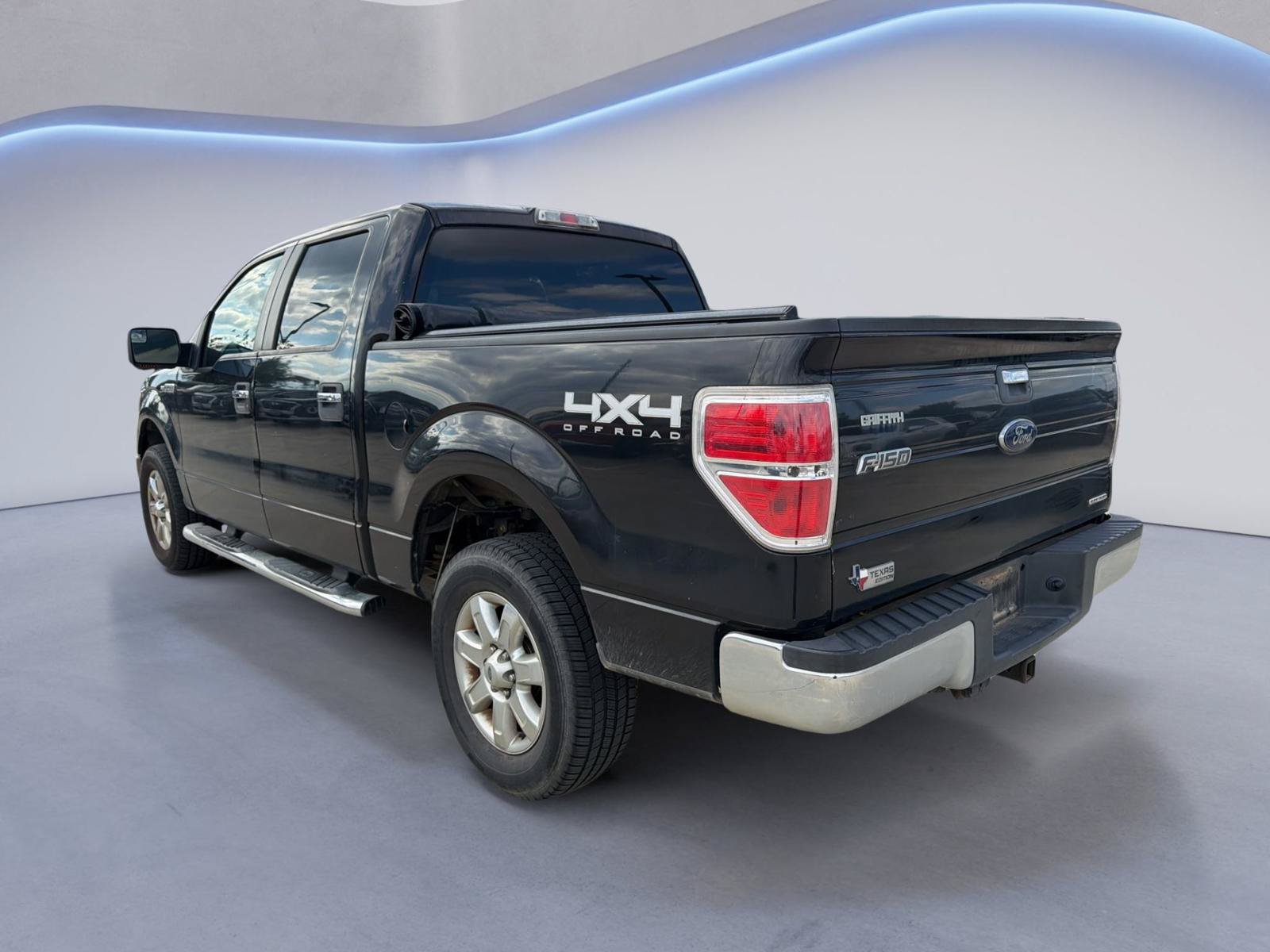 Used 2014 Ford F150 XLT w/ XLT Chrome Package AWD/4WD image 8