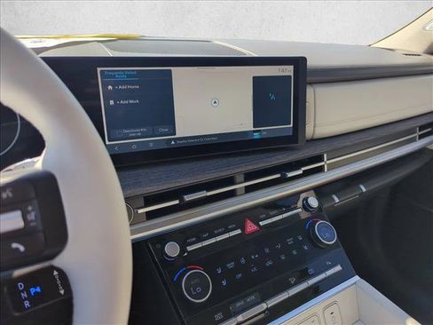 Certified 2025 Hyundai Santa Fe Limited image 14