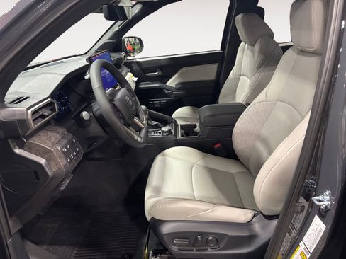 New 2026 Toyota Tacoma Limited AWD/4WD image 9
