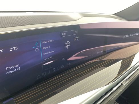 New 2025 Cadillac Escalade Premium Luxury w/ LPO, Radiant Package image 13