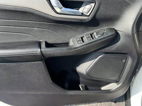 Certified 2022 Ford Escape SEL image 17