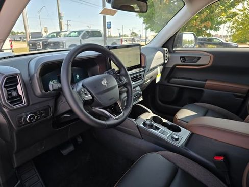 New 2025 Ford Bronco Sport Outer Banks image 11