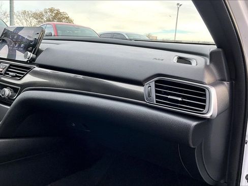 Used 2022 Honda Accord Sport image 21