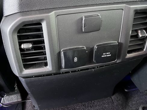 Used 2019 Ford F150 XLT w/ Equipment Group 302A Luxury AWD/4WD image 17