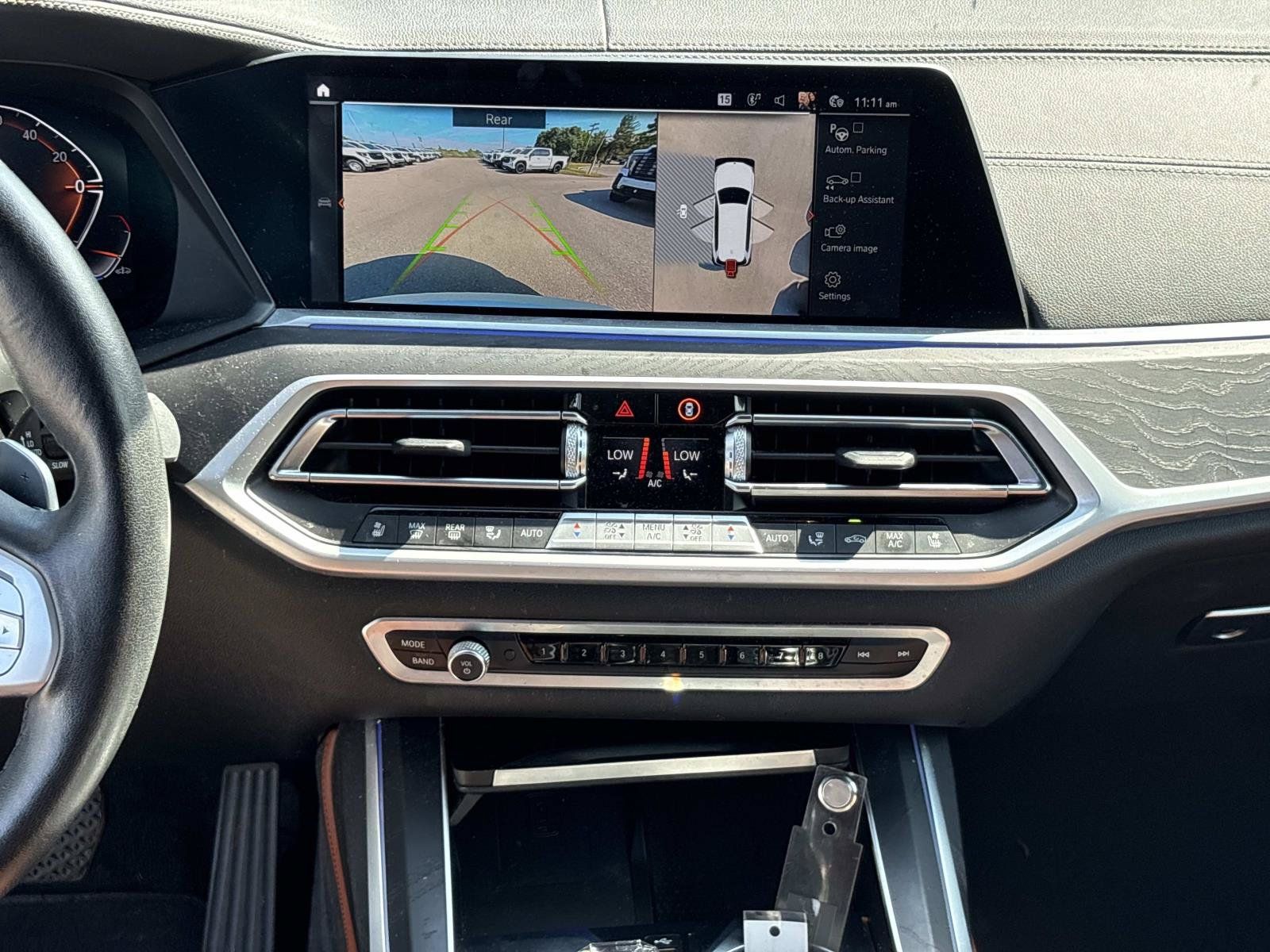 Used 2022 BMW X7 xDrive40i w/ Premium Package AWD/4WD image 31