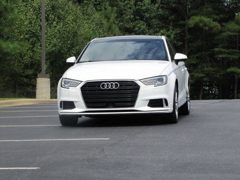 Used 2018 Audi A3 2.0T Premium FWD image 8