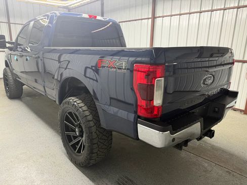 Used 2019 Ford F250 XL w/ STX Appearance Package image 3