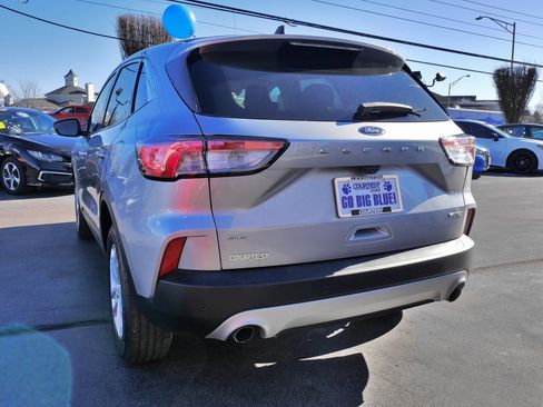 Used 2022 Ford Escape SE w/ Cold Weather Package image 5