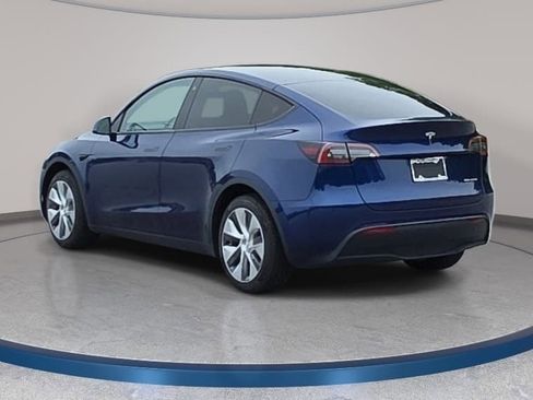 Used 2022 Tesla Model Y Long Range AWD/4WD image 7