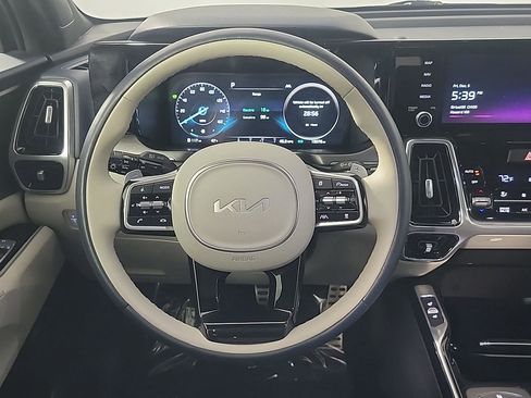 Used 2023 Kia Sorento SX Prestige image 22