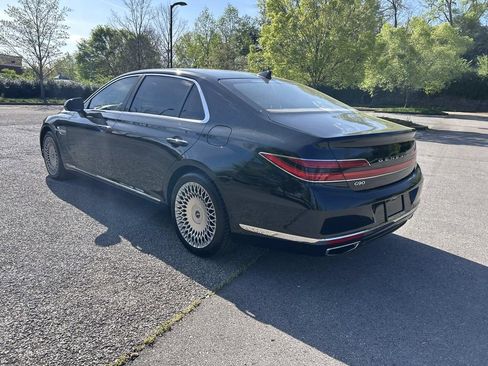Used 2022 Genesis G90 3.3T Premium RWD image 5