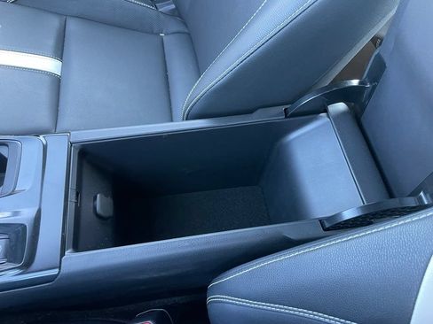 Used 2025 Toyota Camry SE FWD image 36