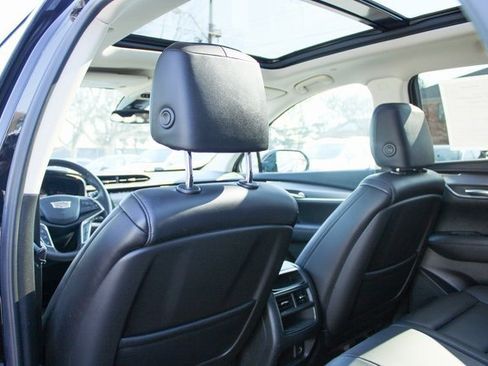 Used 2019 Cadillac XT5 Luxury image 32