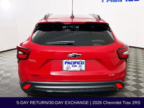 Used 2026 Chevrolet Trax RS w/ Sunroof Package FWD image 7