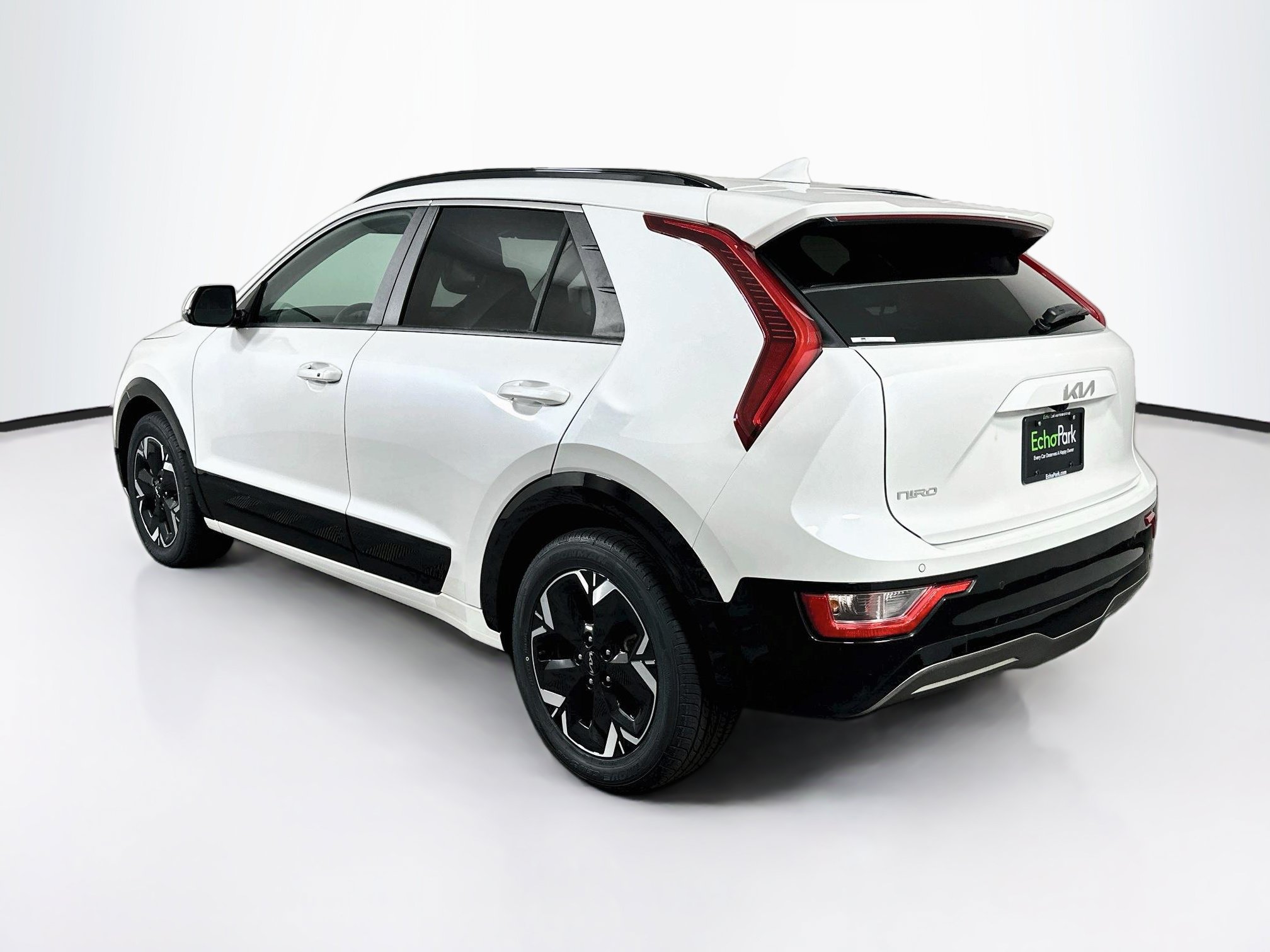 Used 2023 Kia Niro Wind FWD image 5