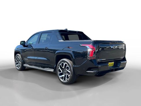 New 2024 Chevrolet Silverado EV RST image 3