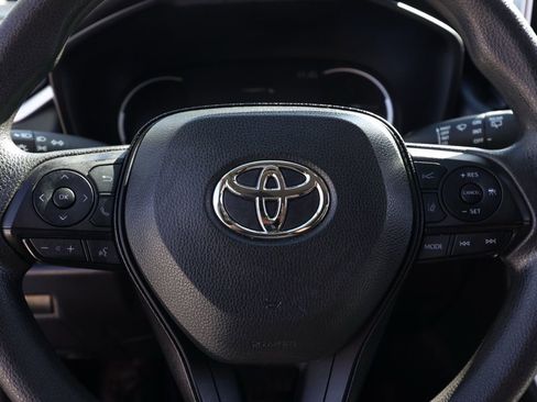 Used 2024 Toyota RAV4 LE image 25