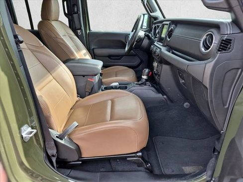 Used 2022 Jeep Wrangler Unlimited Sahara w/ Cold Weather Group AWD/4WD image 20