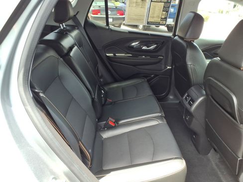 Used 2024 GMC Terrain AT4 AWD/4WD image 13