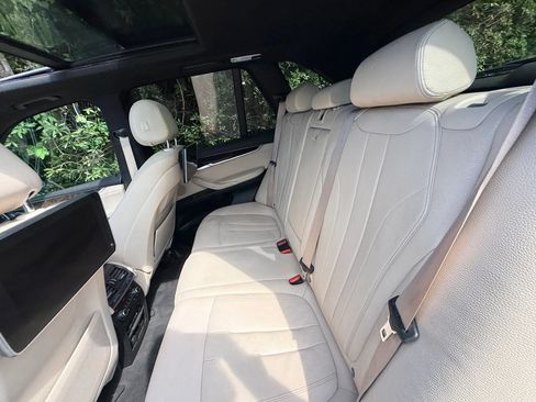 Used 2017 BMW X5 xDrive35i w/ Premium Package AWD/4WD image 34