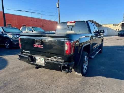 Used 2017 GMC Sierra 1500 Denali image 3