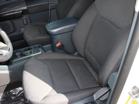 Certified 2025 Ford Maverick XL w/ Equipment Group 102A AWD/4WD image 23