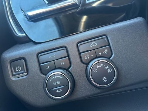 Used 2023 Chevrolet Silverado 1500 LT image 20