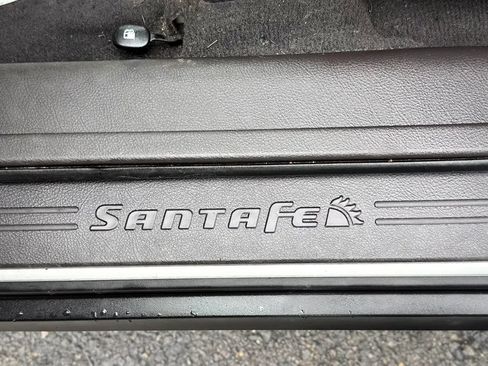 Used 2011 Hyundai Santa Fe GLS FWD image 22