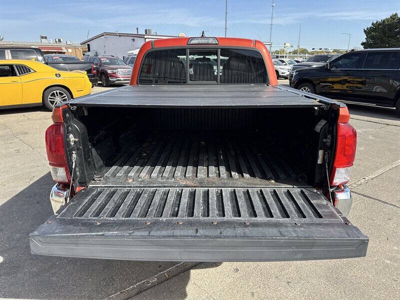 Used 2016 Toyota Tacoma SR5 w/ Towing Package AWD/4WD image 21