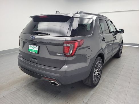 Used 2017 Ford Explorer Sport image 9